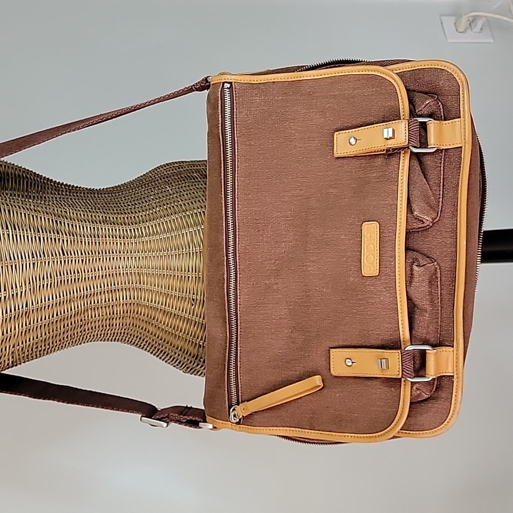 Bodhi Messenger Laptop Bag